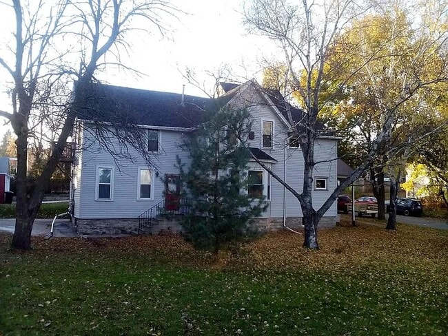 Photo - 839 E John St Unit lower