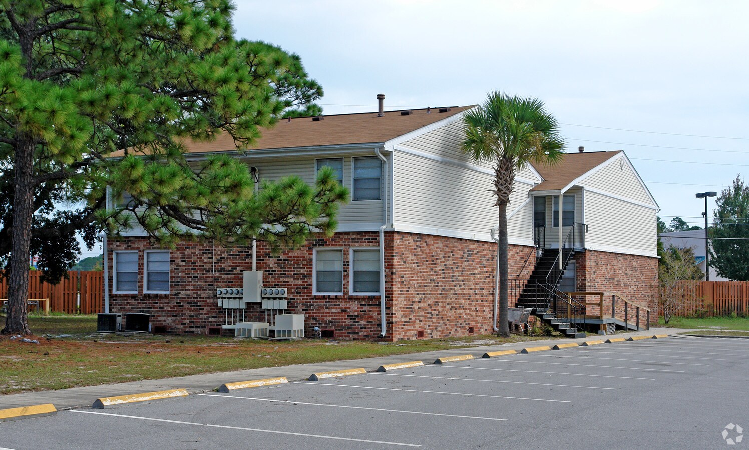 Edgewood Apartments - Edgewood Apartments
