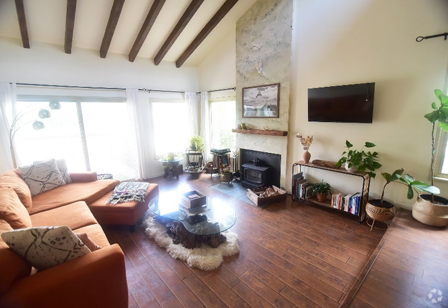 Building Photo - 15861 Davis Cup Ln Rental