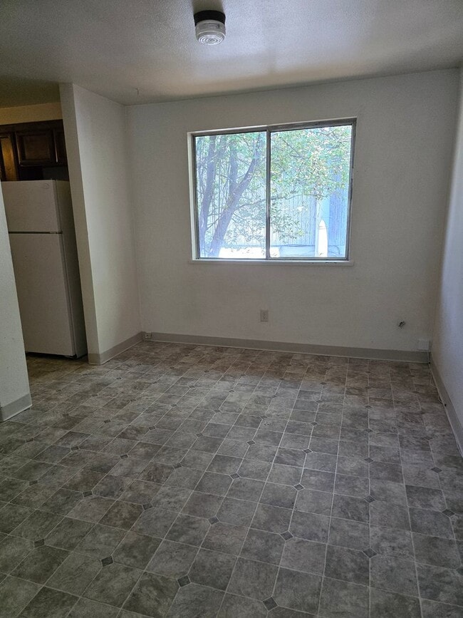 Photo - 111-115 Lincoln St