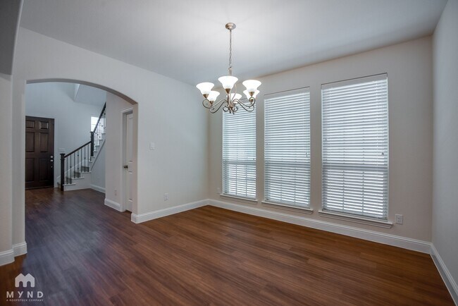 Photo - 3317 Damsel Sauvage Ln