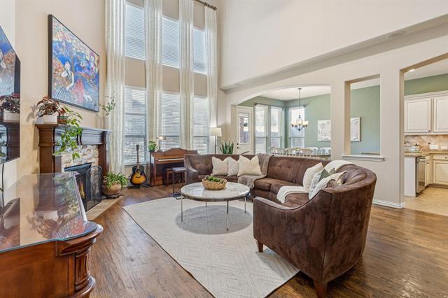 112 Chatfield Dr