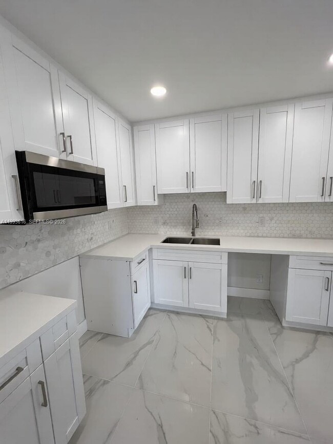 Photo - 31 SW 67th Ct