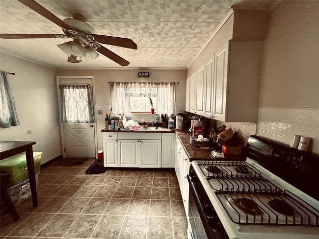 Photo - 98 Richard St Unidad 2