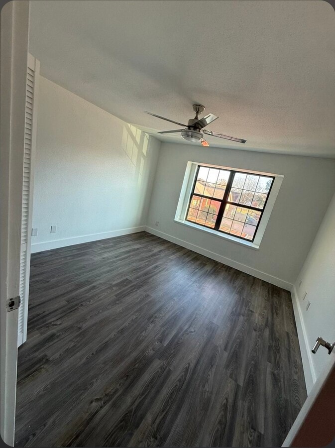 Photo - 4444 Victory Dr Unit 1106