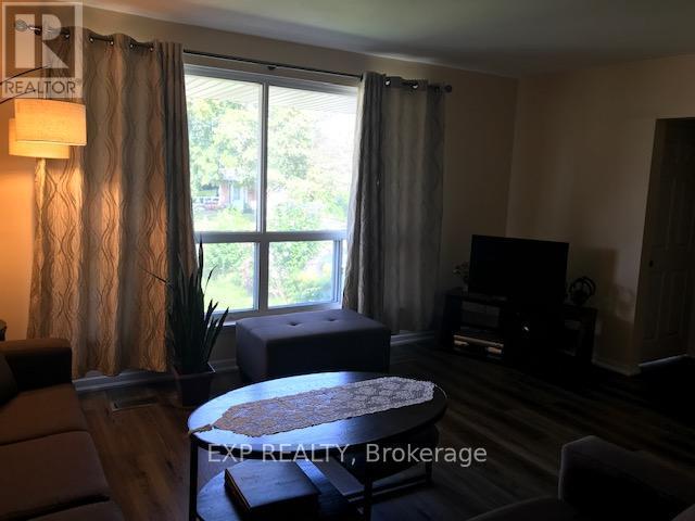 Photo - 46 Autumn Blvd