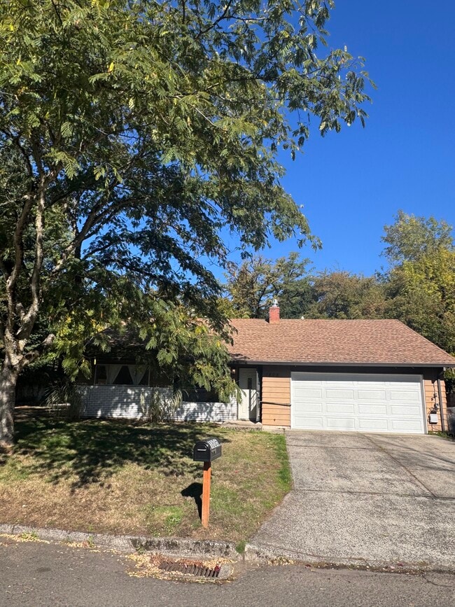 Photo - 1805 SE Anspach St