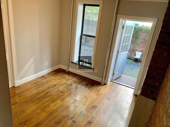 Photo - E 6TH ST. Unit 1E