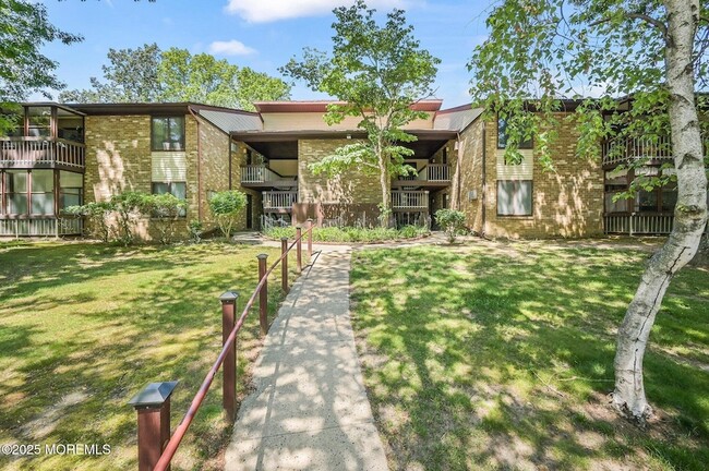 Photo - 120 Amberly Dr