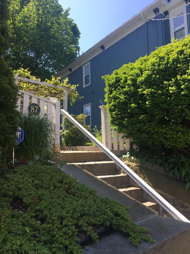 Front Steps - 87 Irving St Unit 2