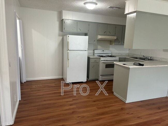 Building Photo - 409 Park St Unit Apt. C