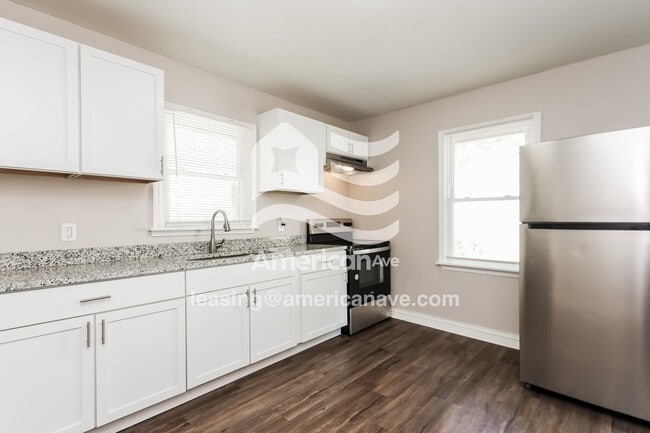 Photo - 649 Oakleaf Dr