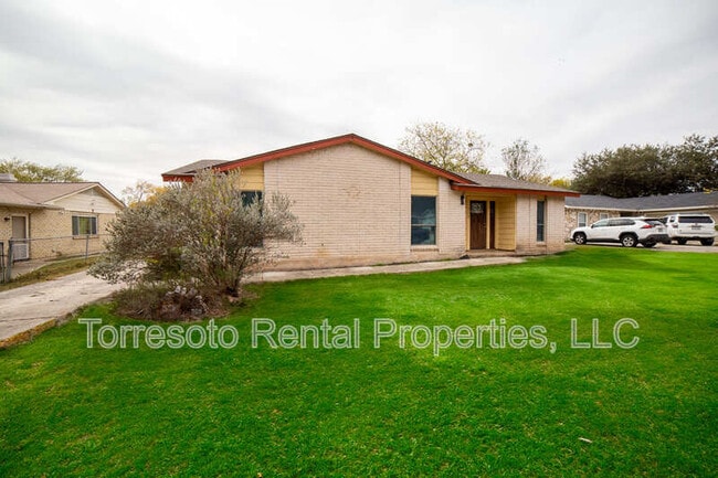 Photo - 309 Royal Dr