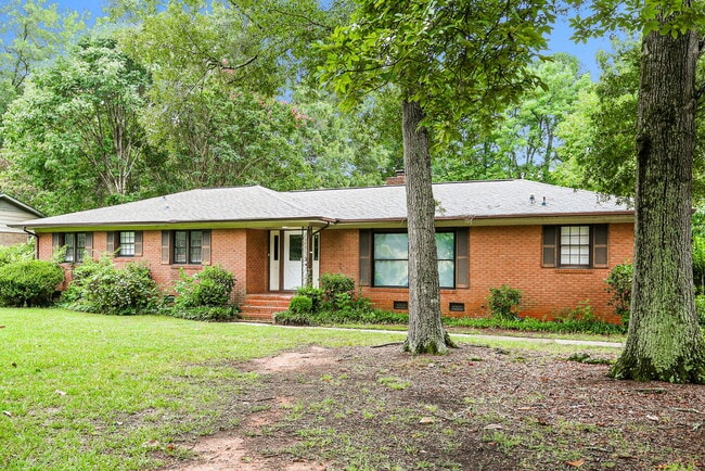 Photo - 758 Denning Pl