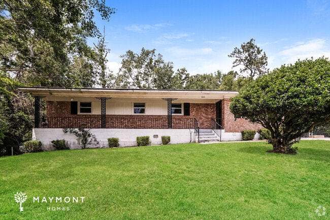 Building Photo - 2453 Madrid Dr Rental