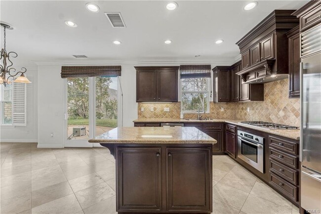 4705 Luna Court, Calabasas, CA 91302 - 4 B... - 4705 Luna Court, Calabasas, CA 91302 - 4 B... House