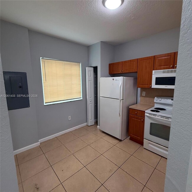 Photo - 8811 S Isles Cir Unidad 8811