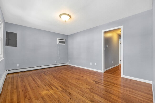 509 Westfield Ave Unit 1st Floor