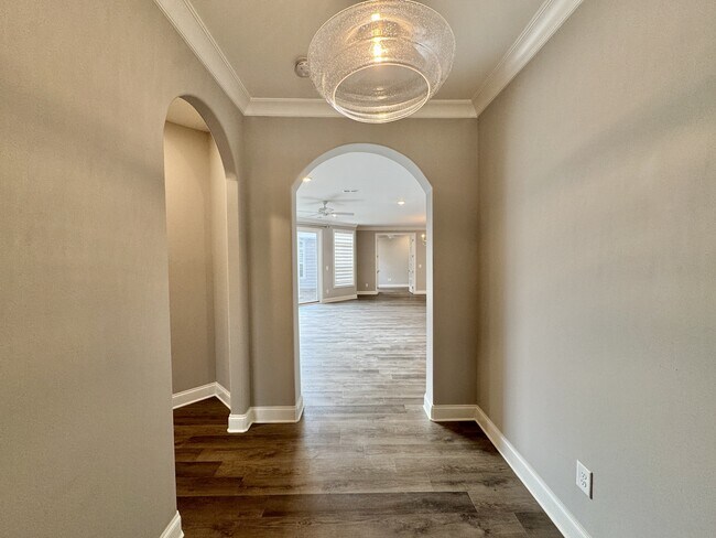 Photo - 512 Chestnut Pl