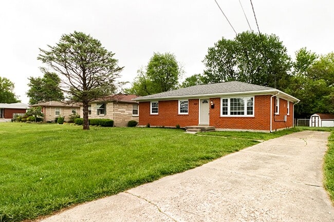 Building Photo - Newly updated 3 bedroom and 1 bathroom Ranch home in PRP