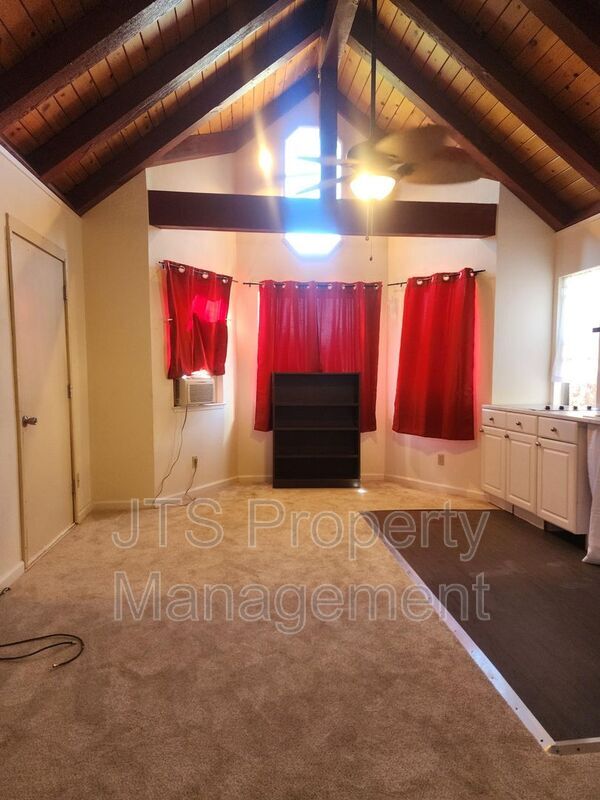 Photo - 8700 Winding Way Unit B