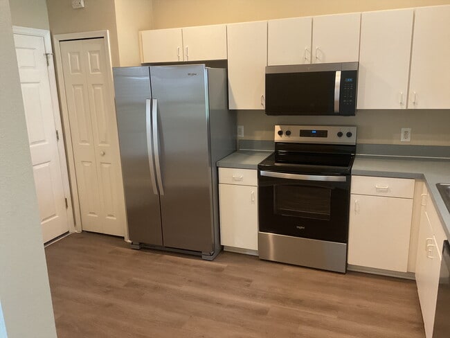 Photo - 214 Strada Dr