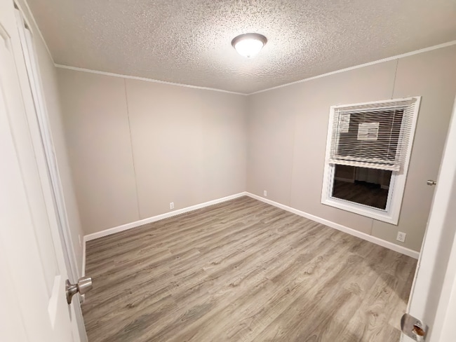 Photo - 4916 Brown Station Rd