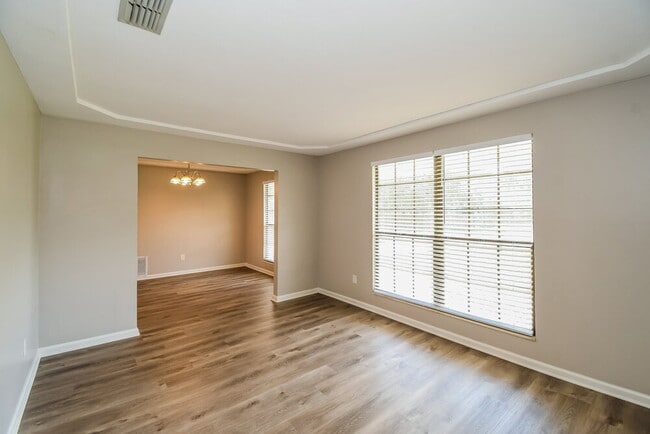 Photo - 2621 Grafton Dr