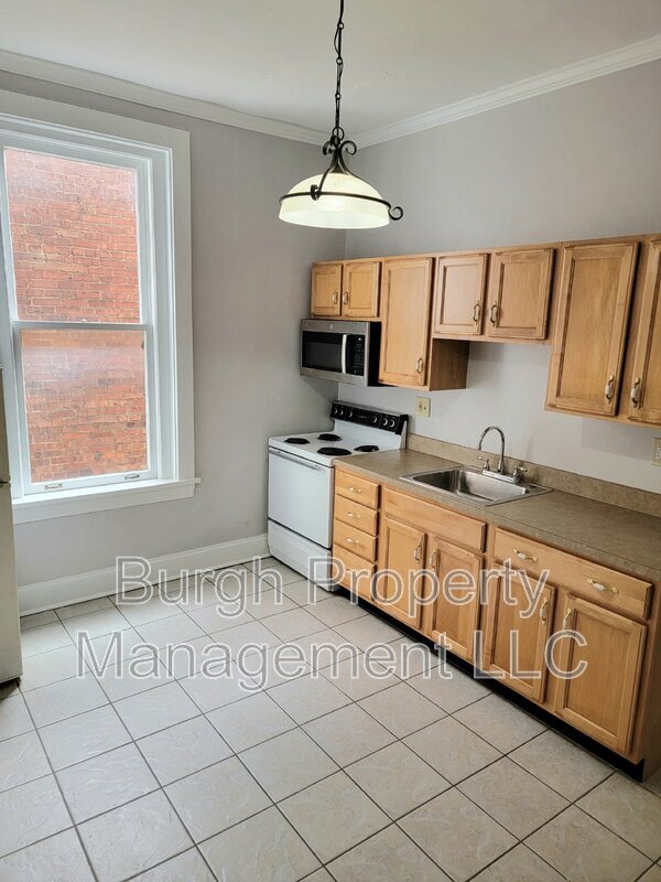 Photo - 35 W Main St Unit 5