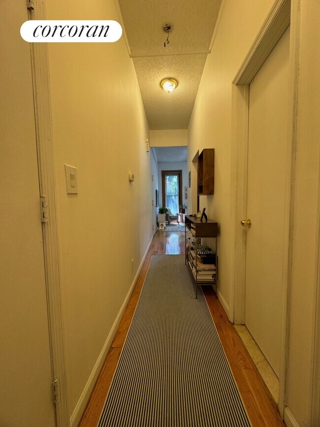 Photo - 59 Monroe St