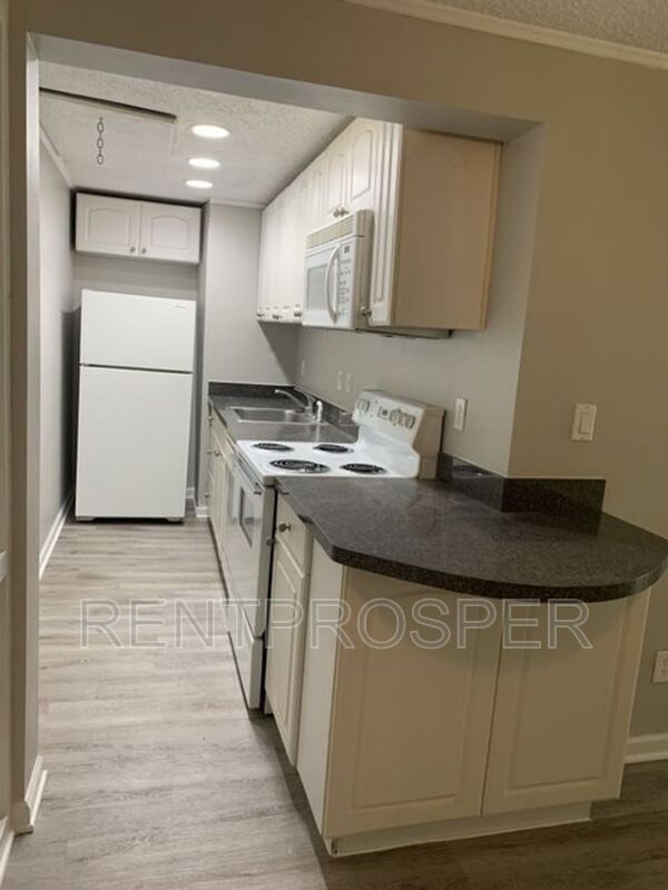 Photo - 4239 E Michigan St