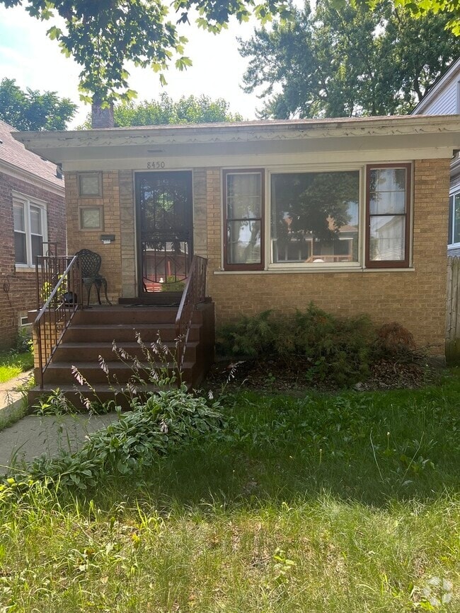 Building Photo - 8450 S Essex Ave Rental