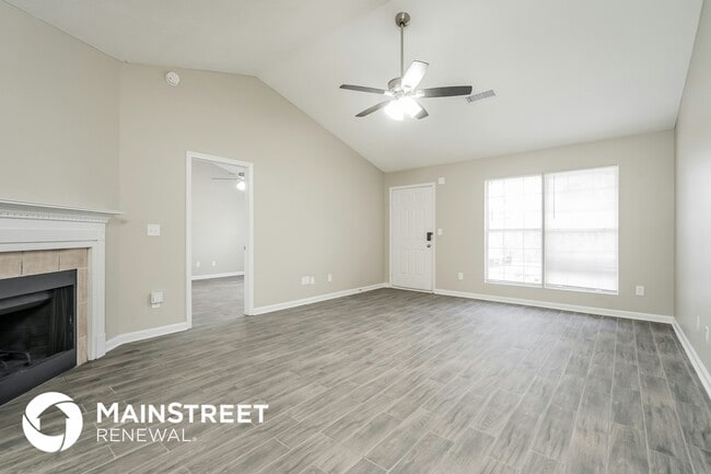 Photo - 145 Fairclift Dr