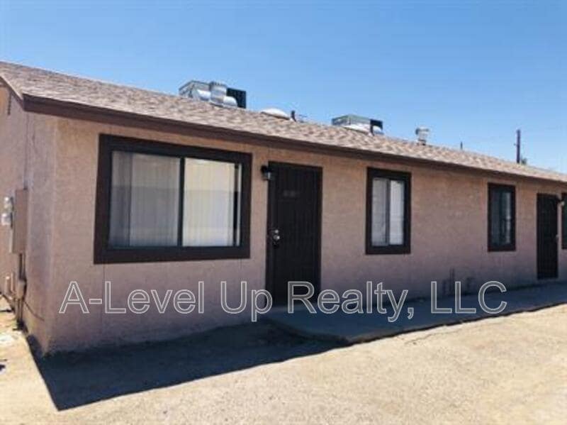 Photo - 1501 N Riverview Blvd