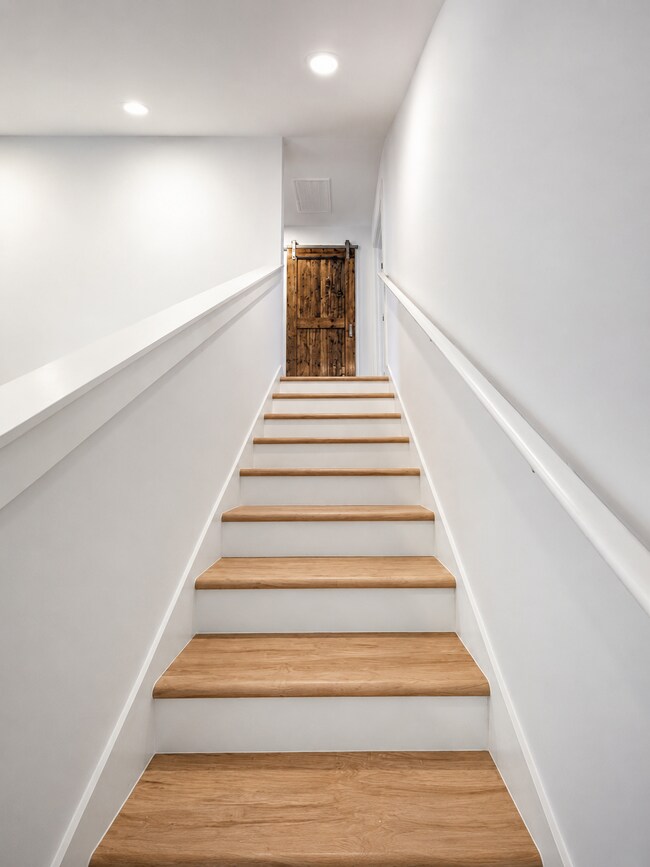 1541 Payne St Unit 4