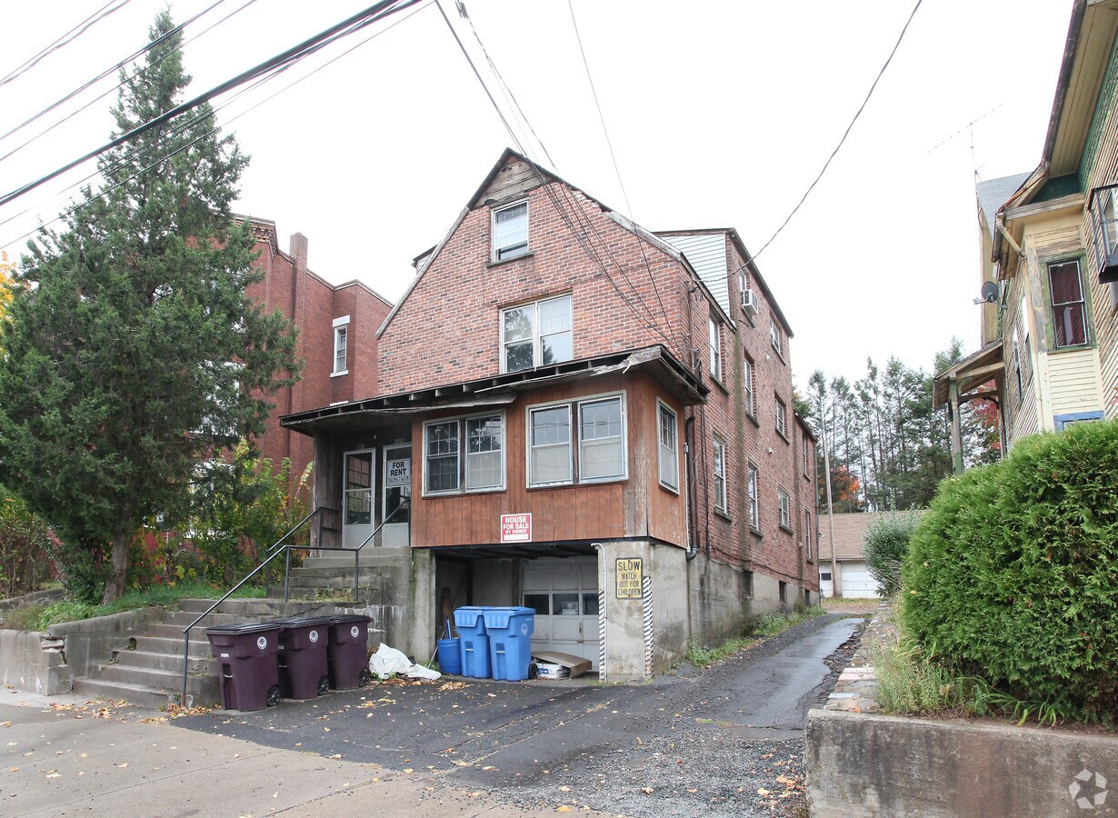 Photo - 445-451 Columbus Blvd Apartments