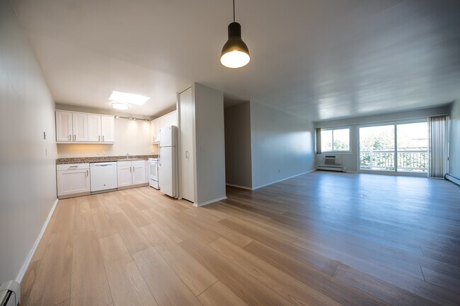 Camelot Apartments