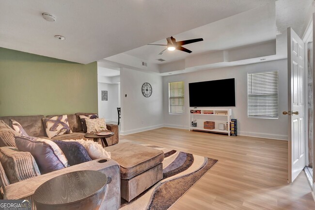 Photo - 311 Hambrick Park