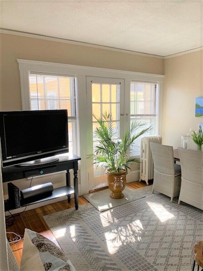 Photo - 448 Broadway Unidad 4