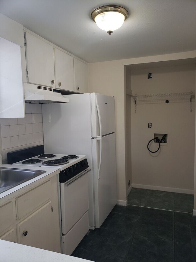 Photo - 329 7th St SW Unit A