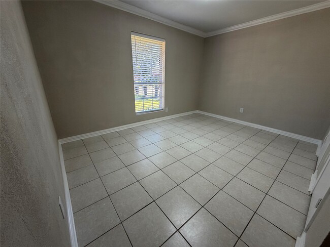 Photo - 9227 Vanwood St