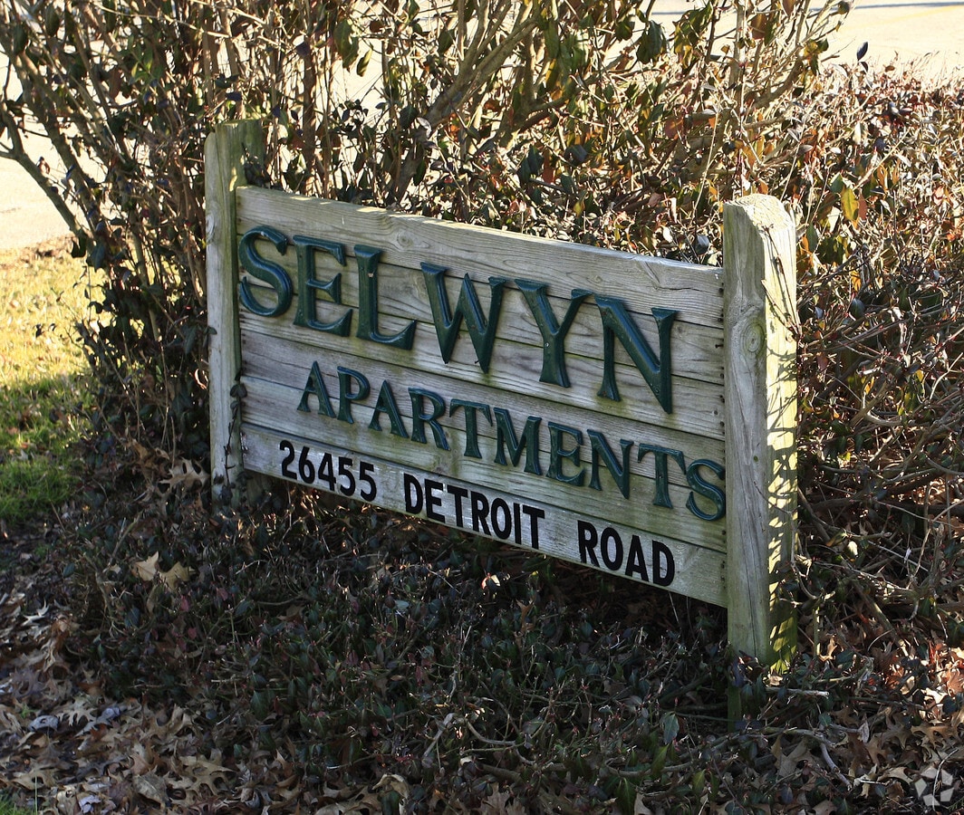 Selwyn Apartments - Selwyn Apartments