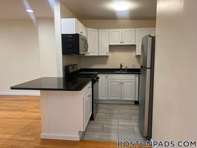 Photo - 57 Dudley St Unit 3