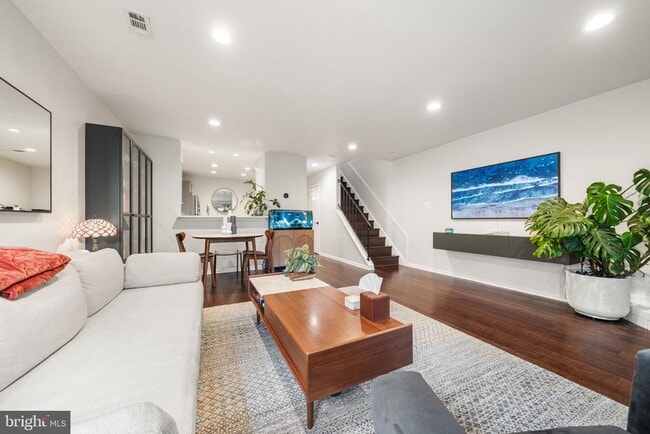 Photo - 907 S Rolfe St