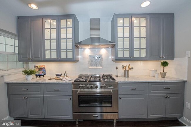 Building Photo - 615 King of Prussia Rd Rental