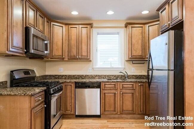 Photo - 164 Boylston St Unit 1