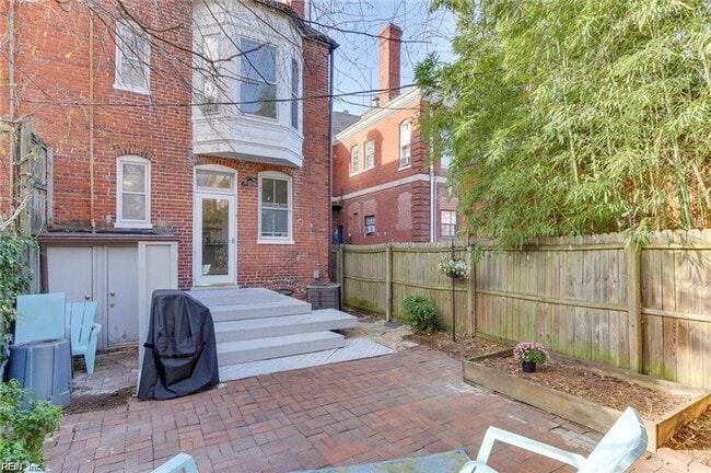 Photo - 632 Redgate Ave