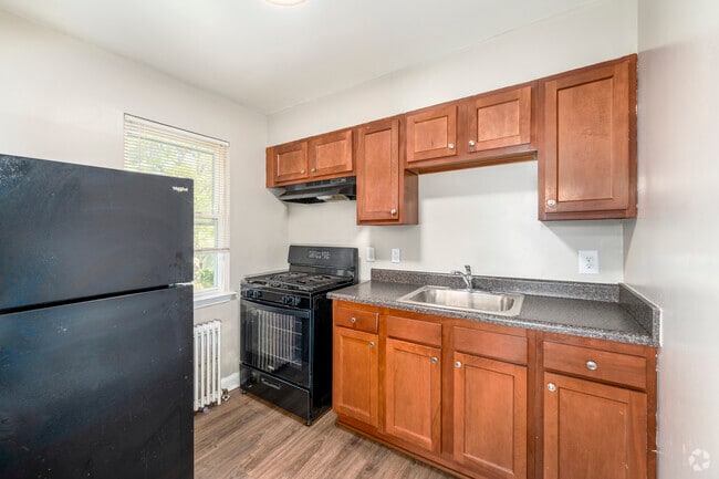 2BR, 1BA – 782SF - Kitchen
