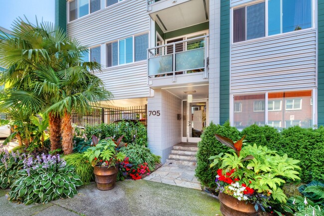 Capitol Hill Urban Living - Capitol Hill Urban Living House