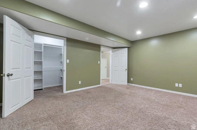 Photo - 6986 Jordan Cl Cir